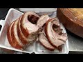 重陽 登高 Roasted Pork in Whole 龍運金豬 肉嫩 多汁  龍運燒味 旺角 奶路臣街3號 電話：3484 8790  燒鴨 每日三點出爐