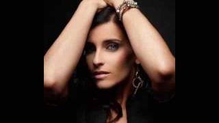 Watch Nelly Furtado Fantasmas video