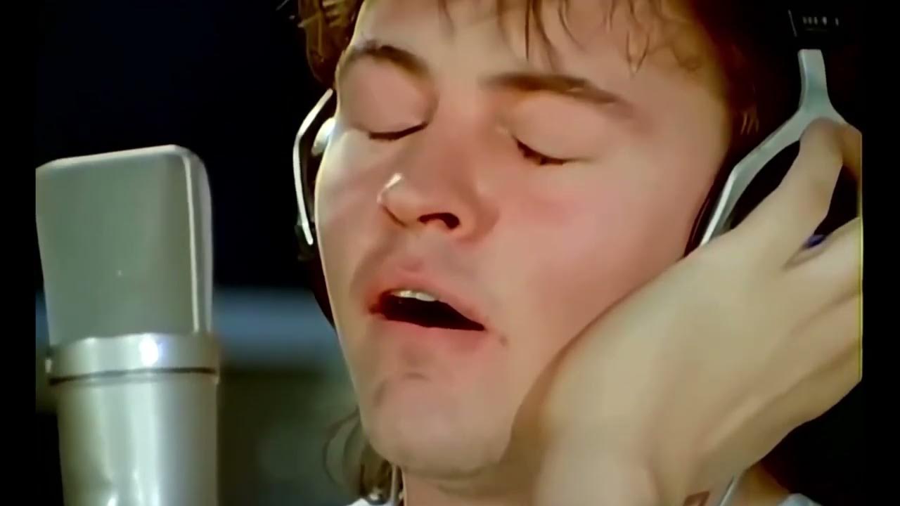 Do They Know It's Xtmas Time Band Aid (1984) HD YouTube