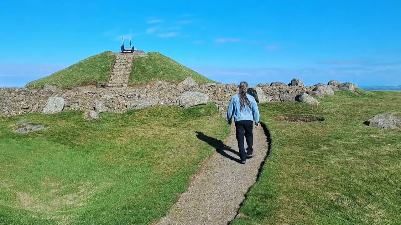 CAIRNPAPPLE HILL, SCOTLAND 