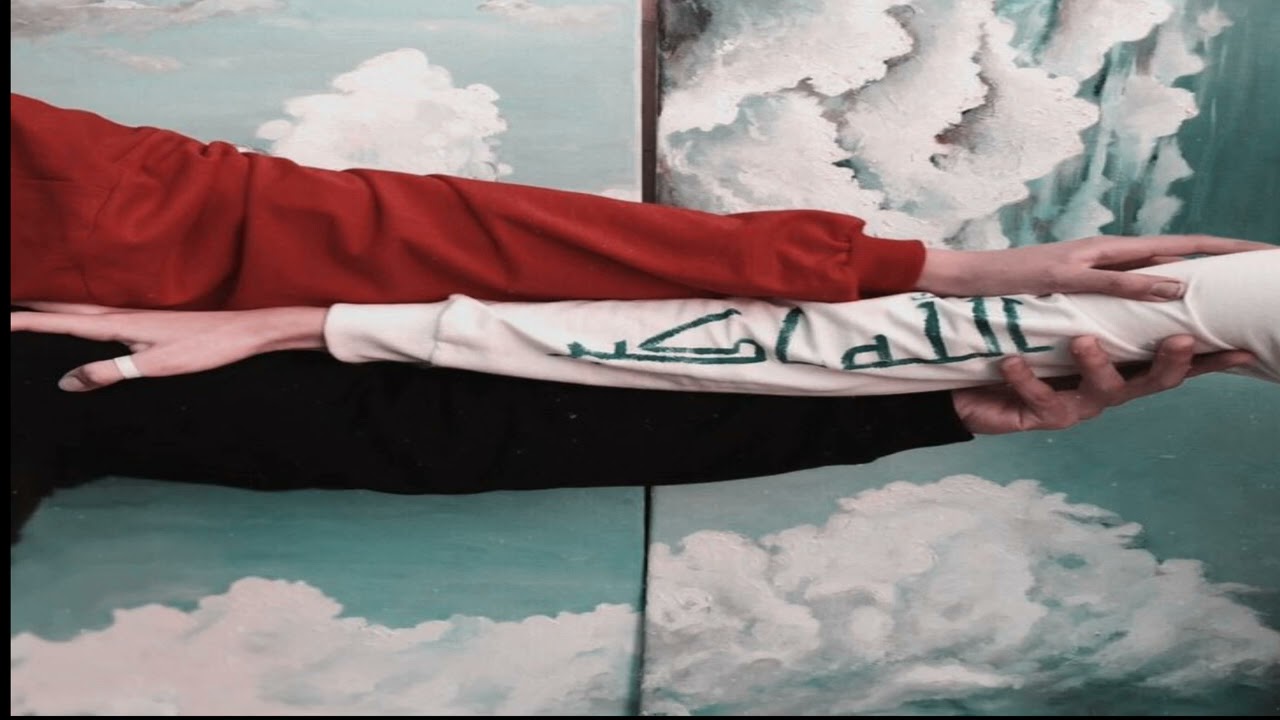 حبنا الاكبر بطيء                                            Our biggest love is slow