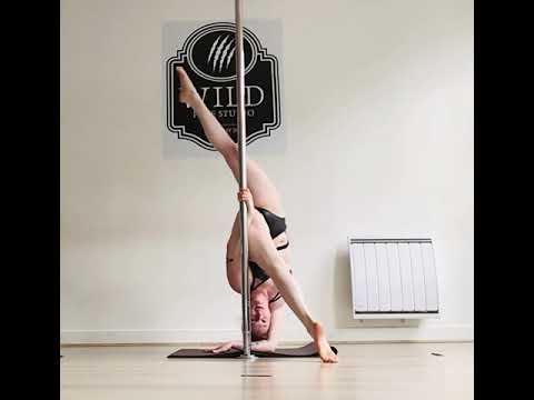 Anna G. Poledance forearm stand split