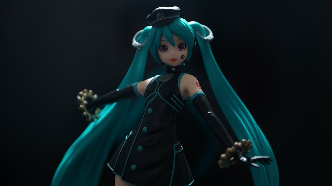 Hatsune Miku Project DIVA Arcade Future Tone "Selfish Plant Manager" Figure Unboxing & Review