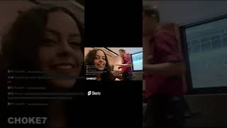 Quando A Streamer Recebe Um Áudio Engraçado