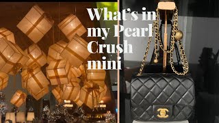 Chanel Pearl Crush Mini Flap/ What fits and What's in my Bag! 