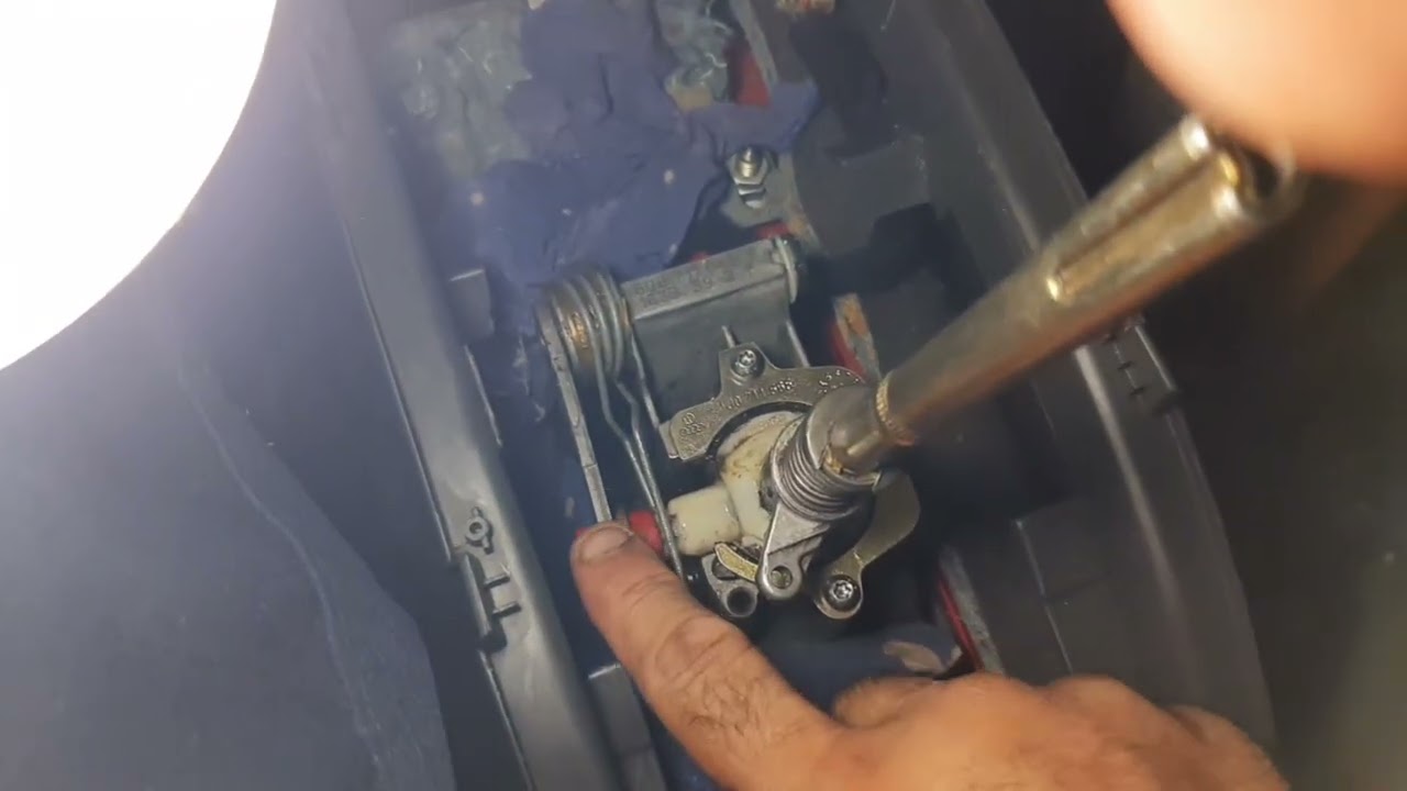 TROCA DA BUCHA DA ALAVANCA CAMBIO POLO + REGULAGEM DOS CABOS DE SELEÇÃO DE MARCHA - CÂMBIO MQ200