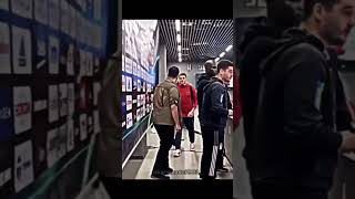 Aboubakarin Icardiye Attığı Bakış