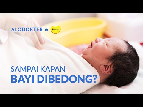 Kapan Bayi Sebaiknya Berhenti Dibedong?