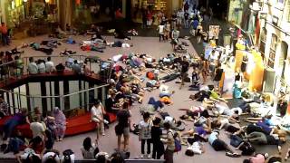 Xbox360 Guns Flash Mob - Melbourne Central