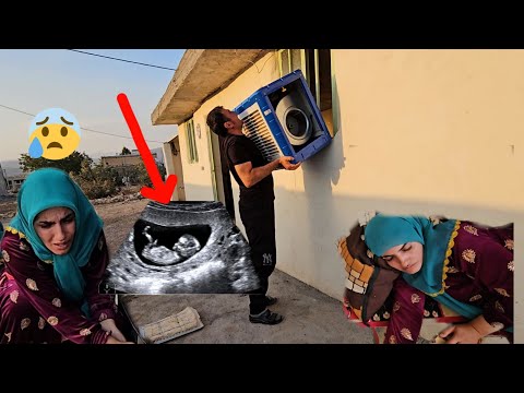 Qobad And Shokofeh With A New Air Conditioner Life Took On A Different Color