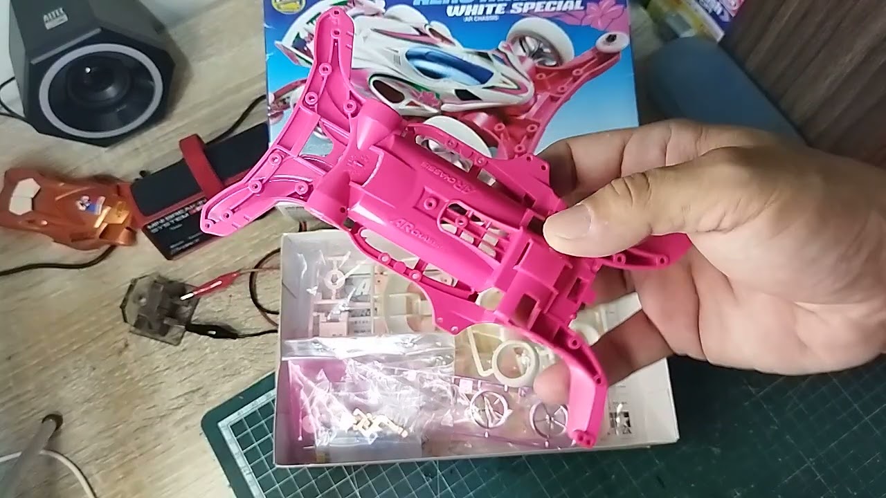 aero mantaray white special ar chassis tamiya kit pink unboxing review