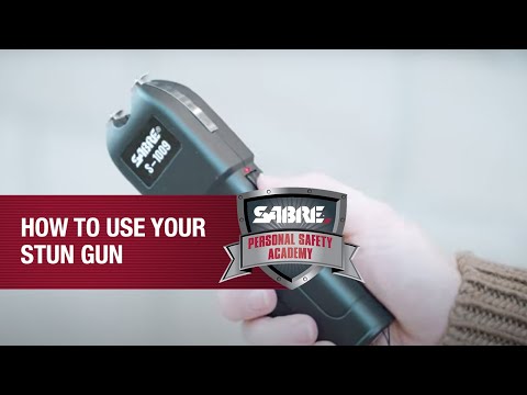 Video: Hvordan Fungerer En Stun Gun