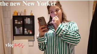 Vlogmas 2023 Gloomy NYC Day Shopping Spree My Favorite Coffee Spots Holly Lynora