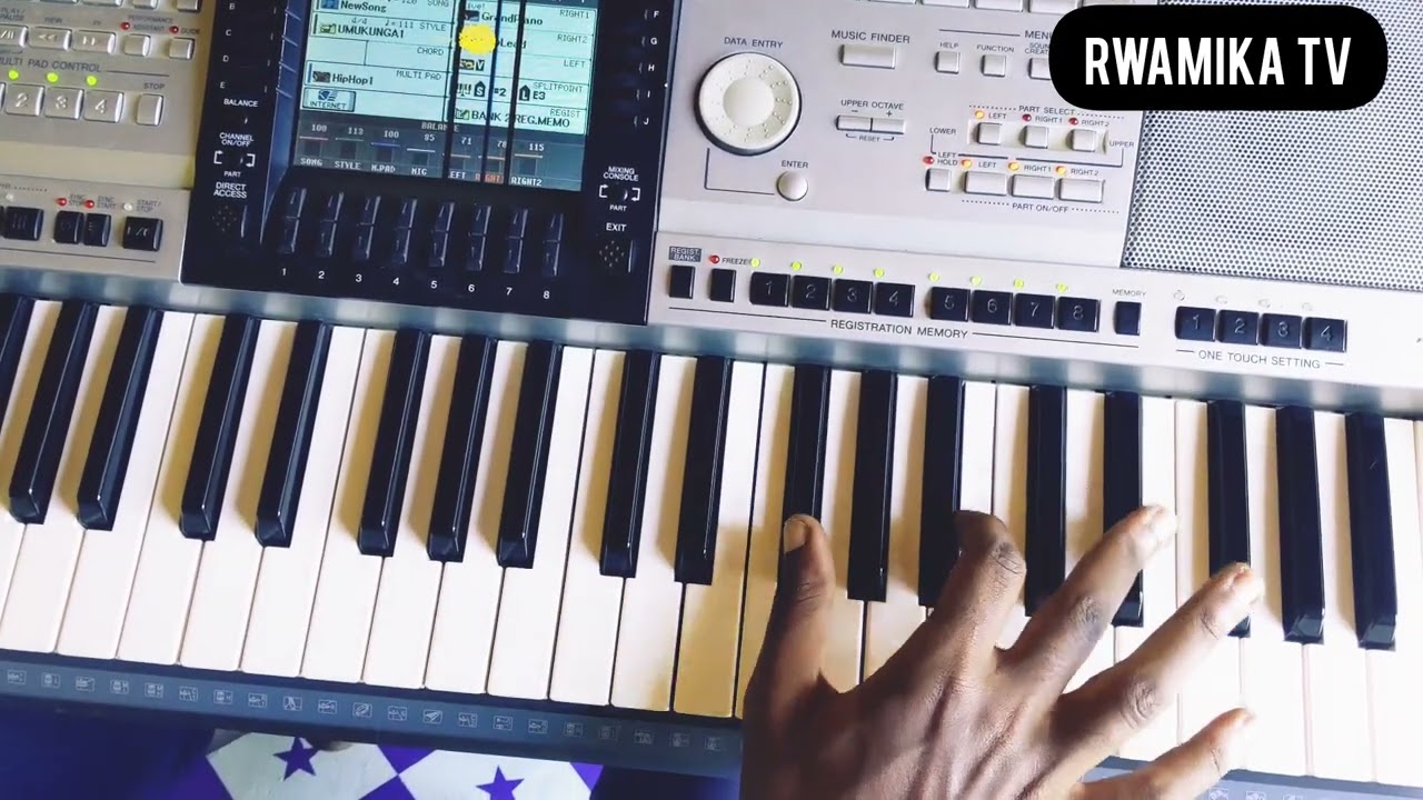 Kwiga gucuranga igisirimba muri style yikinyamulenge birakomeje#Rwamika tv