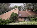 ABANDONED 90’s Retro Mansion FILLED with Everything Inside | Sezied by FBI