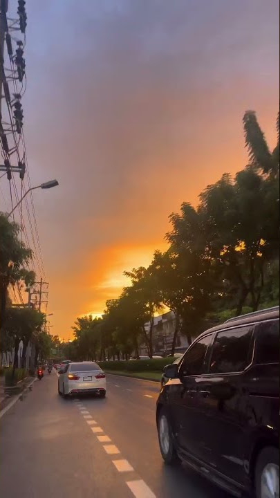 Bangkok #bangkok #sunset #thailand #motovlog #motorcycle