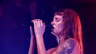 Tove Lo - Moments (Acoustic) + True Romance (Live @ Astra Kulturhaus, Berlin, 15th November 2022)