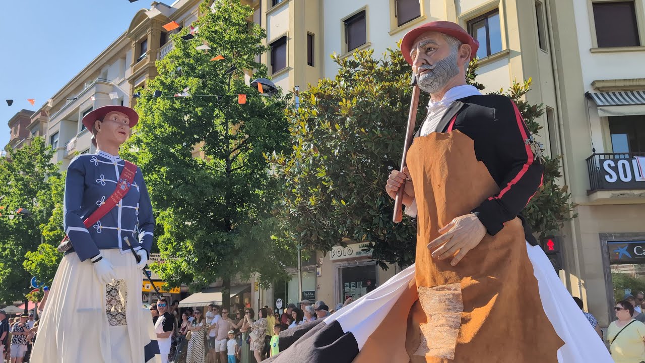 Gigantes y cabezudos - Erraldoi eta buruhandiak - Irun 28 junio 2025 | Txingudi Online