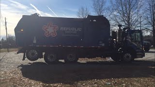 2404~ Republic Services Mack MRU Heil DuraPack Python