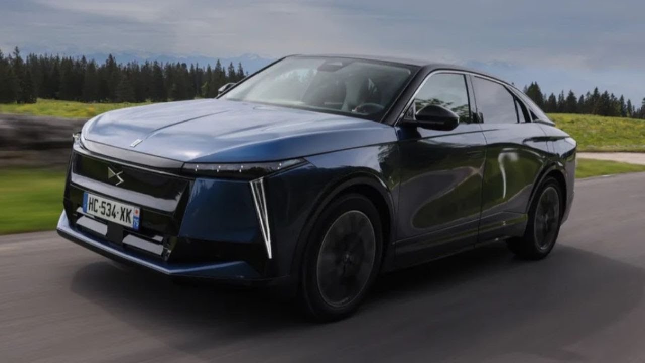 2025 DS N°8 Long Range, Exterior & Interior