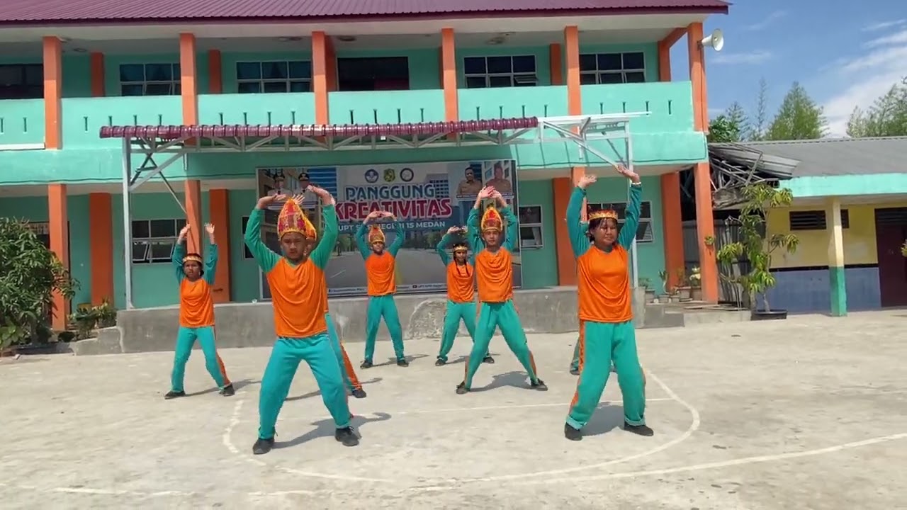 Lomba Senam Anak Indonesia Hebat 2025 - SMP Negeri 15 Medan, Sumatera Utara.