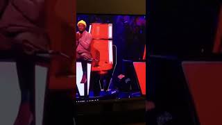 Claudillea Holloway The voice UK 2020 paint it black Resimi