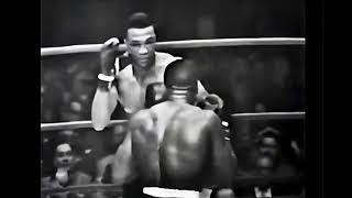 RARE! Sonny Liston vs Cleveland Williams 1 (15.04.1959) - HD Full Fight
He treated me rudely in the first round. - Sonny Liston
Two tall, hard-hitting heavyweights who had trouble finding opponents met each other in the ring here Wednesday night and Charles (Sonny) Liston of Philadelphia came off the winner by a TKO in 2:04 of the third round. Liston floored his opponent, Cleveland Williams of Houston, Texas, twice before referee Jimmy Peerless stopped it. The fight had been billed for 10 rounds, but odds were 3 to 1 it wouldnt go that far. Liston started slowly and Williams, who had lost only two out of 46 ring appearances, mixed in left jabs with right crosses and left hooks to pile up a lead and bloody the Philadelphians nose. We werent concerned about the blood on Listons nose. said his manager, Pep Barone. It would take more than that to beat this fighter. Listons handlers said they told him to wait Williams out and he did, but only until the second round. Sonny opened up then and peppered his foe with rights and lefts to the head. A barrage to Williams head late in the round rocked the Texan and paved the way for the fatal third. In that round, Liston poured on more rights and lefts to the head and Williams went down. He took the eight count but when he came up, Liston was waiting with more of the same. Williams went down flat on his back, rolled over and staggered to his feet as Peerless stepped in to stop it.
Sonny Liston 213 lbs beat Cleveland Williams 210 lbs by TKO at 2:04 in round 3 of 10
Date: 1959-04-15
Location: Auditorium, Miami Beach, Florida, USA
👏 Support this Channel:
►►https://www.patreon.com/join/LegendsofBoxing
👕 Merchandise:
►►https://bit.ly/LegendsofBoxingShop
🎨 I restore & colorize your projects, PayPal Donations: LegendsofBoxingYT@gmail.com
Thank you!
🔔 Join my Discord Server:
https://discord.gg/9QzFSw4Tvf
►►📜All My YouTube Channels
🥊My Main Channel Legends of Boxing:
https://www.youtube.com/c/LegendsofBoxing
🥊My Second Boxing Channel Legends of Boxing in Color:
https://www.youtube.com/channel/UC8-QLrFyDnskqz5_z95mcOA
📖My History Channel Time Travel: Colorized Archive:
https://www.youtube.com/channel/UC29VFkNvVVi6_OzwFV2oTqQ
🎥My Documentary Channel Tales From The Past:
https://www.youtube.com/channel/UCZpFIIYrCc1lOHbG-fUo5vw
🎥My German Channel/ Deutscher Kanal: https://www.youtube.com/channel/UCXBfWoE1KVXEzh9d2NrwBhA
🌍Social ►
https://www.instagram.com/legends_of_boxing1/
https://www.instagram.com/timetravel_history_in_color/
https://twitter.com/BoxingColorized
https://www.facebook.com/profile.php?id=100090299423718
#boxing #LegendsofBoxing #boxingclassics #Legend #boxinghistory #fight #knockout #boxingstories #athletestories #lifestories #pugilism #bareknuckle #fighting #boxinghistory #boxer #boxingclassics #boxinglegends #halloffame #boxinghalloffame #goldenera #boxinggoldenera #boxergram #boxerlife #boxerlifestyle #boxing #boxinghistory #pugilist #legendaryfighter #classics #Legendary #motivation #boxingmotivation #dempsey #boxers #UnseenHistories #VisualHistory #ColorGraph #Colorized #Colorization #ColorizedPhoto #History #HistoricalPhotos #Deoldify #AIcolorization #colorização #colourised #historia #colourise #colorization #restauracao #colourisedphoto #colorizedphoto #colouryourpast #colorizedhistory #colorizedhistoricalphotos #boxer #boxen #boxing #colorizedphoto #boxing #boxinghistory #sweetscience #colorization #p4p #boxing #boxeo #boxen #Boxsport #boxinghistory #boxingworld #boxinglife #boxingfans #boxingfanatik #boxinglegends #boxingicon #boxinglegend #blackandwhite #boxingtraining #boxinghistory #legend #jab #history #boxing #boxeo #sweetscience #knockout #epic #epicfights #BoxingLegend #SonnyListonLegacy #ListonKnockouts #BoxingHistory #BoxingChampion #SonnyListonMemories #ListonvsTyson #BoxingGreatness #ListonInspiration #BoxingIcons #ListonTraining #VintageBoxing #ListonvsForeman #BoxingHeroes #ListonPattersonFight #BoxingLegacy #ListonFightingStyle #RememberingListon #BoxingDocumentary #ListonPunchPower RARE! Sonny Liston vs Cleveland Williams 1 (15.04.1959) - HD Full Fight