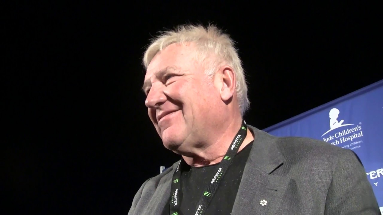 Alex Lifeson Limousine Interview RUSH Alex Lifeson - Secondary Interview - YouTube