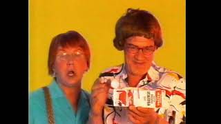 Pulttibois - Yrpä Ja Illu - Moottorivene