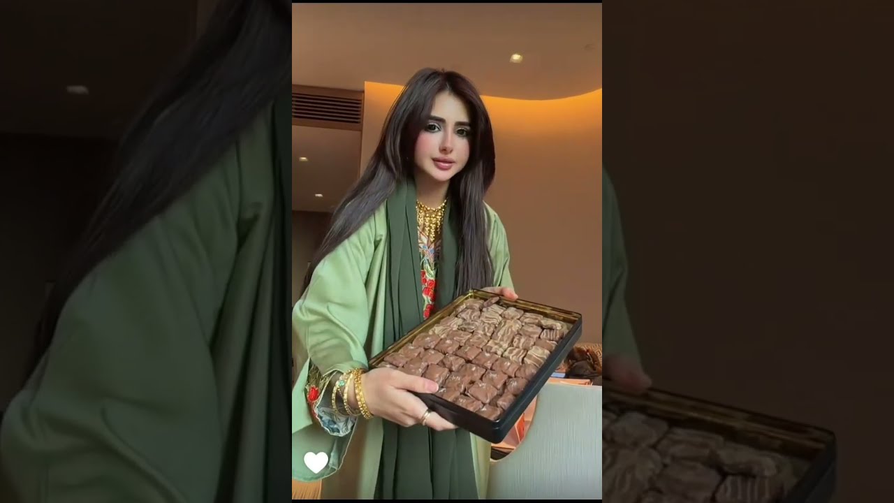 وأخيرا اميره و عبد الرحمن قررنا نخرج من الفندق بدنا نروح نفطر في المطعم 😋 فطور رمضان 😍 عائلة ميرو 