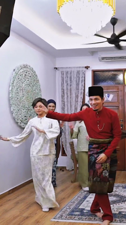 Behind the scenes Raya Twist. Simple je step ni 😉  #suriarecords #rayatwist