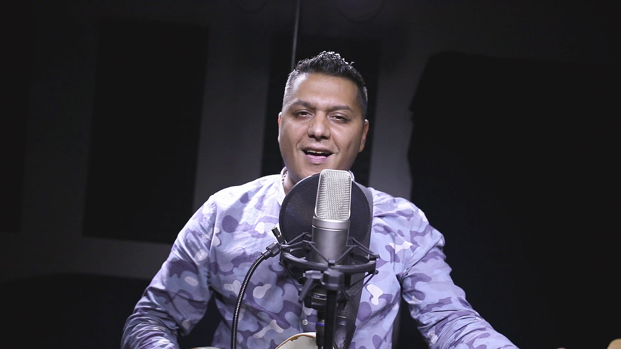 Tomáš Karviná - šukar jakhora ( OFFICIAL CLIP )