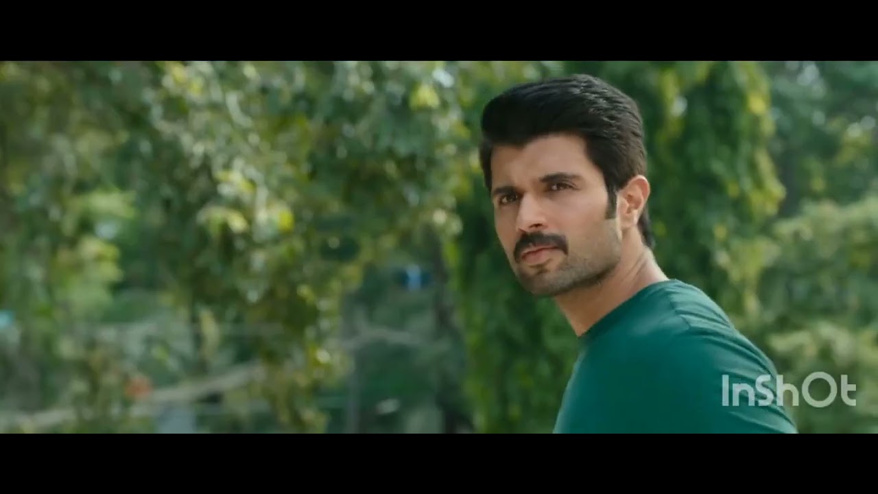 Mrunal and Vijay kiss 💋 