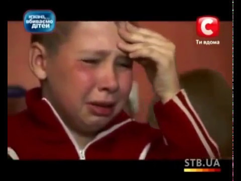 Ukranian  Kid Addicted To Roblox