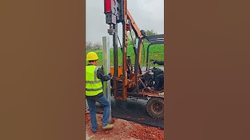The process of driving guardrail piles- Good tools and machinery make work easy