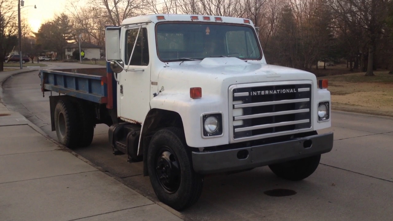 1980 International S1700 Dump Truck - YouTube