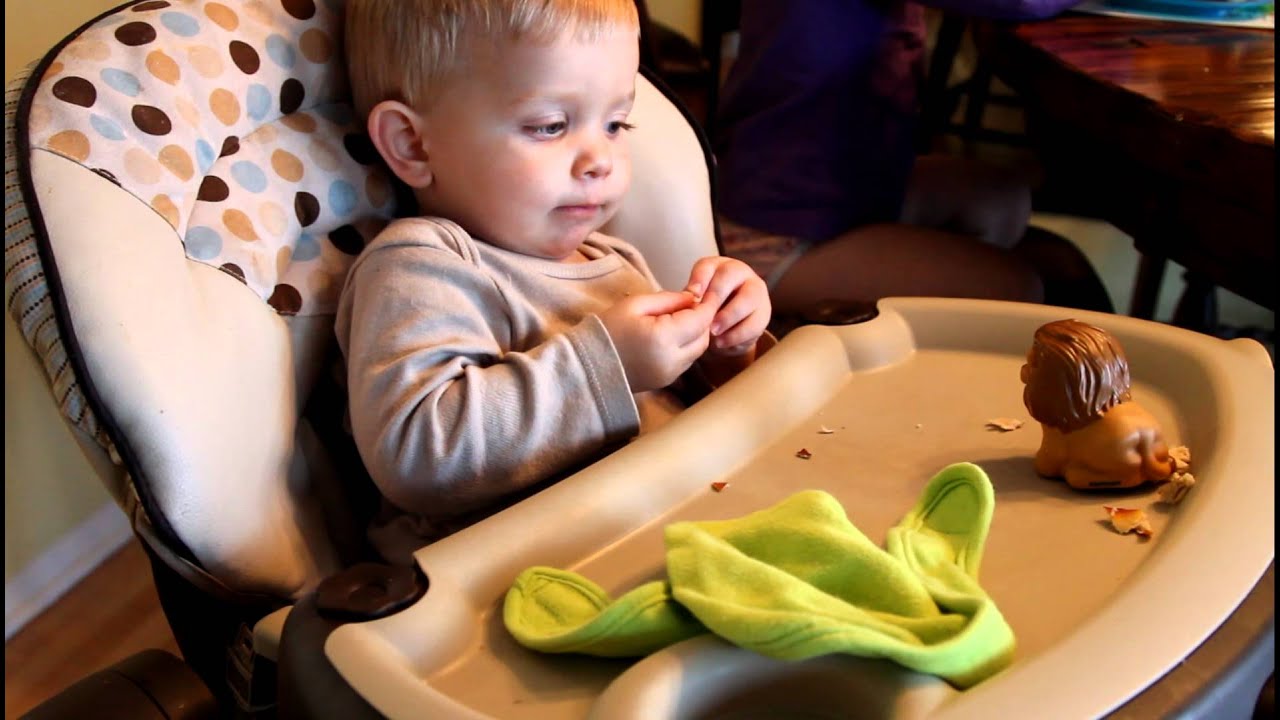 Logan shares his lunch - YouTube