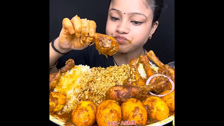 ASMR: EATING SPICY CHICKEN CURRY🔥 BASMATI RICE || #shorts #mukbangn#asmreating #mukbangasmr #asmr