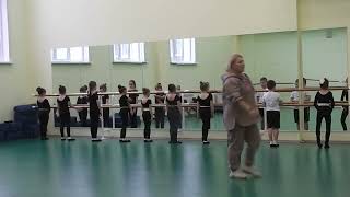 Открытый урок Хлыстовой Юлии Евгеньевны &quot;Первые шаги в мире хореографии&quot;  (1 А класс).