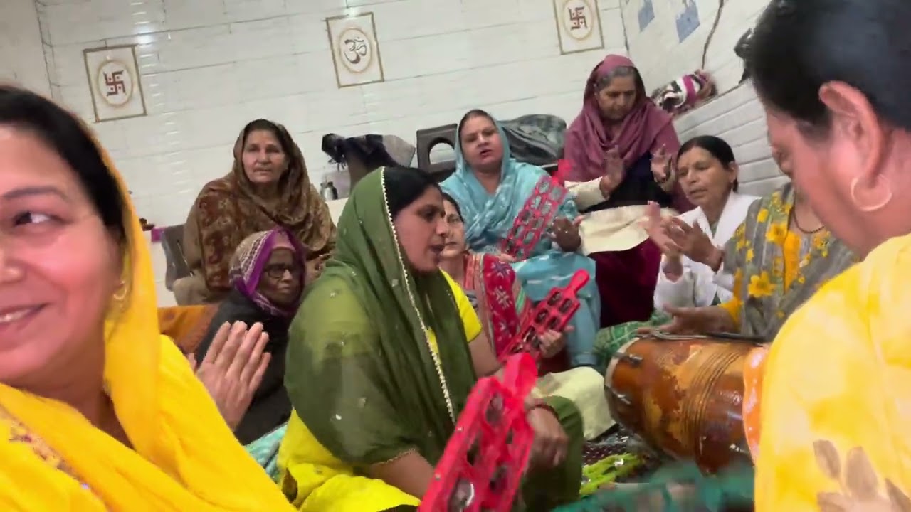 धीरे धीरे मार कान्हा पिचकारी #holigeet #holi 