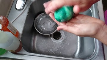 TatjanaOdinsDesigns - Everyday Mom wet felts an Easter egg. Part 1, the felting.