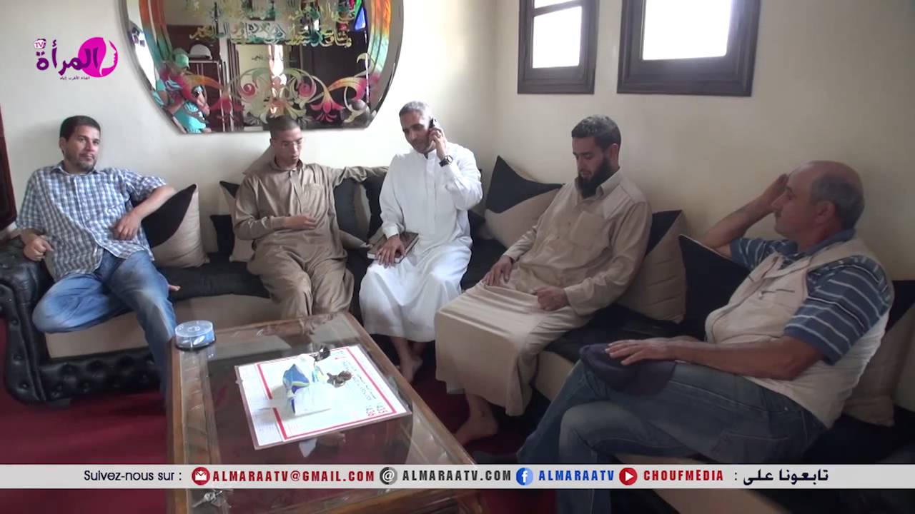 المقرئ العيون الكوشي   نجم صلاة التراويح بحي أناسي كيفاش حفظ القرآن وكيفاش تيستعد للتراويح؟