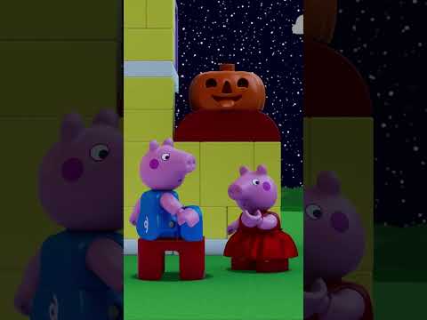 Peppa Pig & George Pick Their Favourite PUMPKIN! 🎃🦖 #PeppaPigTales #Shorts