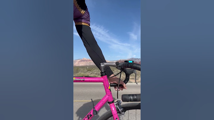 When I have to shift and film at the same time with downtube shifters #cycling #roadbike #vintage