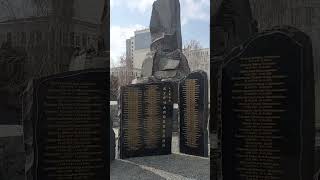 В центре города #Грозный  #кавказ #чечня #памятники