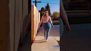 Emma Stjames - Curvy Model Plus Size Fashion Bio, Age, Career, Lifestyle