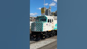 An MBTA Commuter Rail Test Extra with RSTX F40PH-4C 1002 Arrives Back in Boston - 10/23/2025