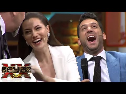 Fahriye Evcen Gülme Krizine Girdi! - Beyaz Show