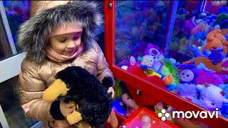 (Часть 2) Проверка нового аппарата / Нюхля / Игра в автомате хватай-ка