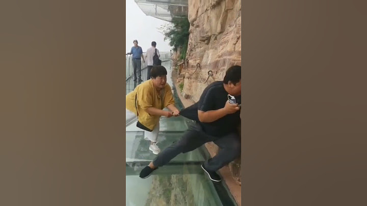 Scared on a glass floor , who me ?